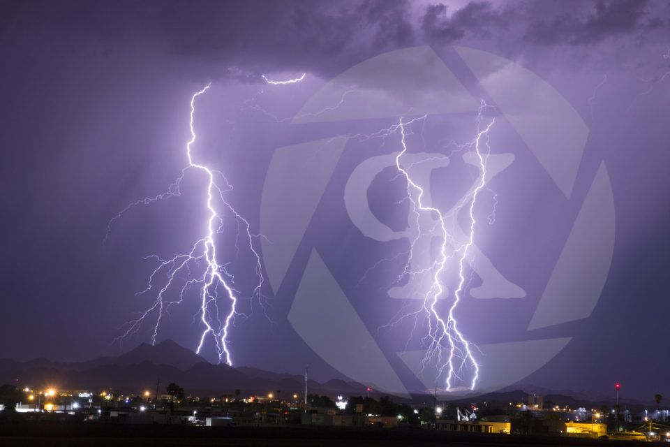 Weather photograph of lightning